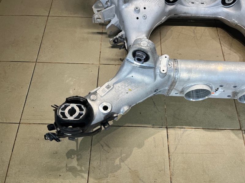 Подрамник Land Rover Range Rover Sport (L461, 2024г.)