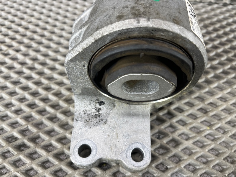 Подушка АКПП Land Rover Defender (L663, 2020г.)