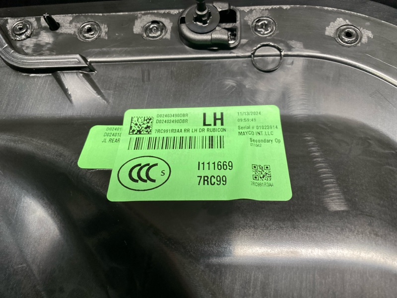 Обивка двери Jeep Wrangler (JL, 2025г.)