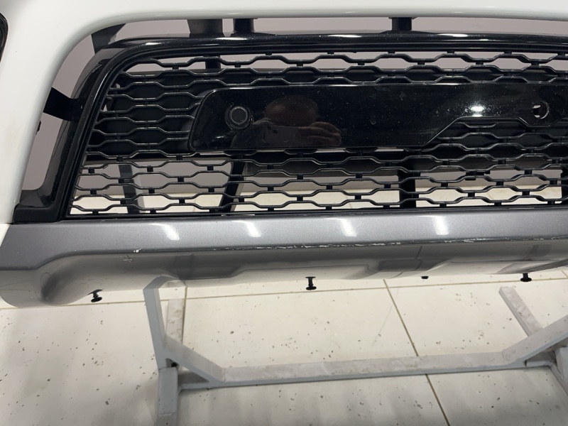 Бампер Land Rover Range Rover Sport (L494, 2021г.)