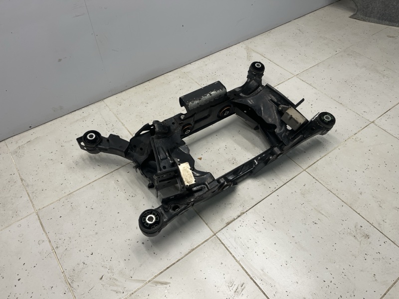 Подрамник Land Rover Discovery Sport (L550, 2018г.)