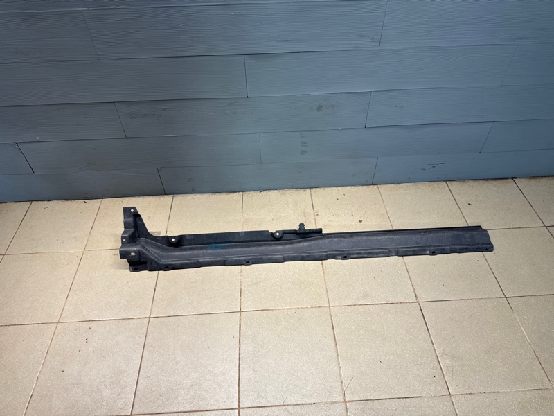 Пыльник днища Land Rover Range Rover Sport (L461, 2024г.)