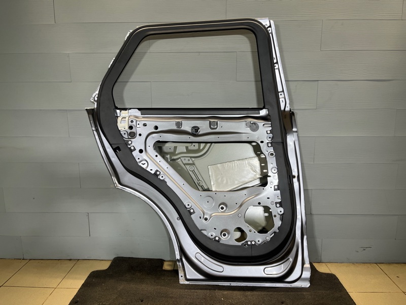 Дверь Land Rover Range Rover Sport (L461, 2024г.)