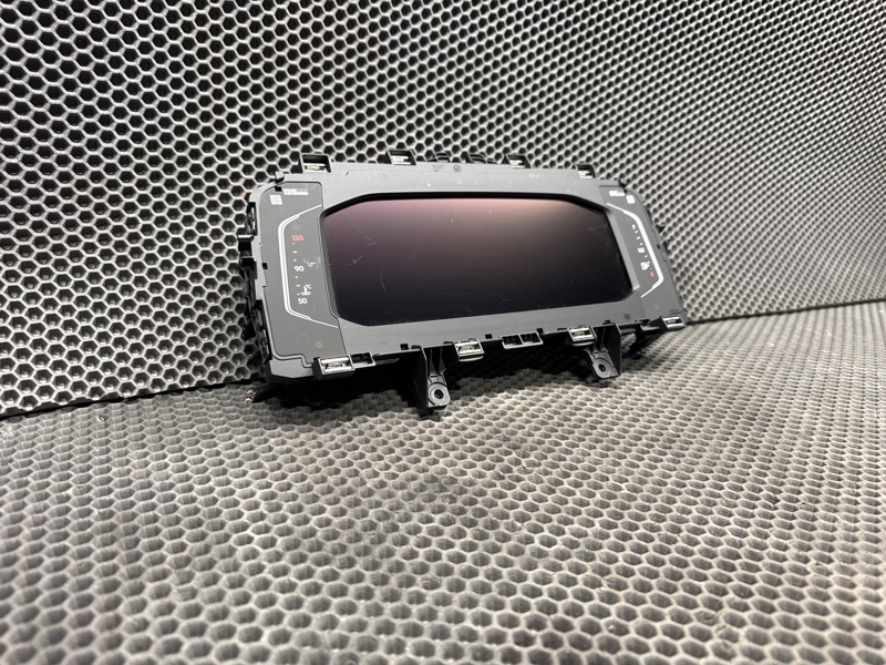 Панель приборов (щиток) Volkswagen Tiguan (MBQ, 2023г.)