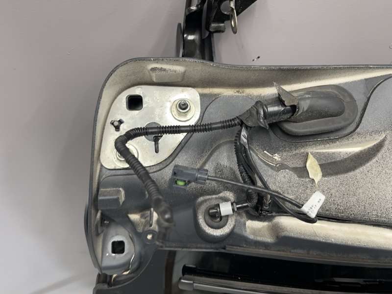 Крышка багажника Land Rover Range Rover Velar (L560, 2020г.)
