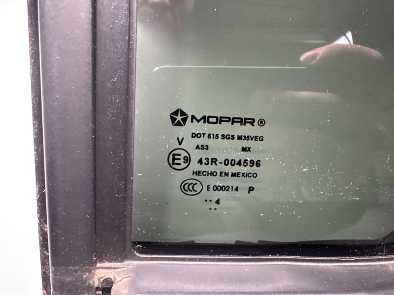 Форточка двери Jeep Wrangler (JL, 2025г.)