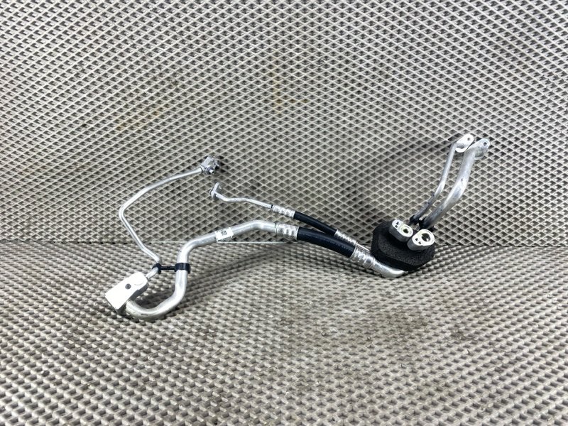 Трубка кондиционера Land Rover Range Rover Sport (L461, 2024г.)