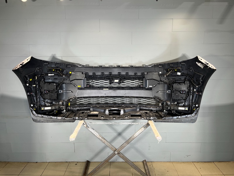 Бампер Land Rover Range Rover Sport (L461, 2024г.)