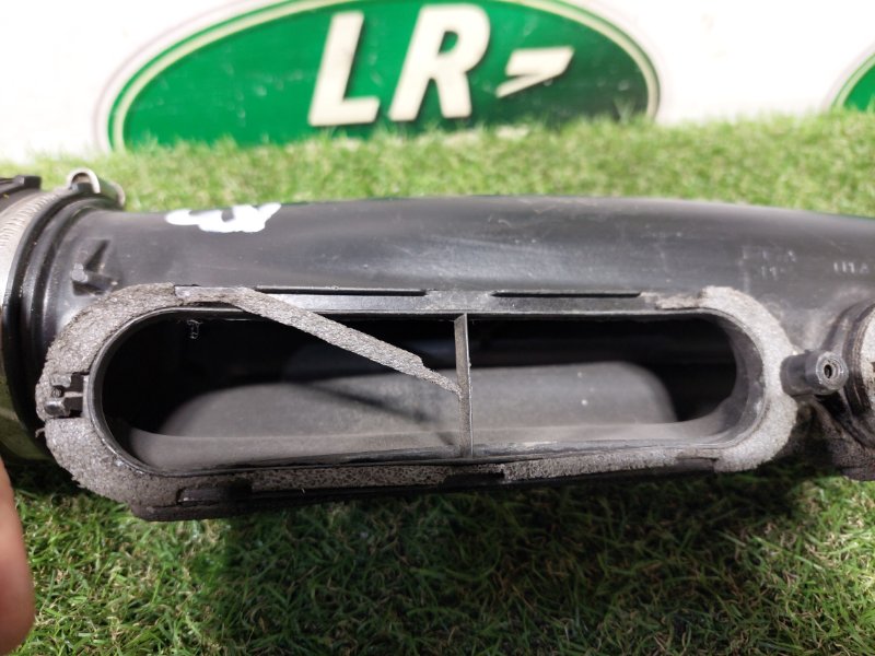 Воздухозаборник Land Rover Range Rover Sport (L494, 2014г.)