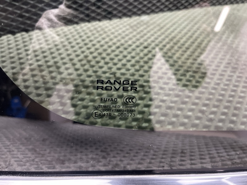 Стекло кузовное Land Rover Range Rover (L405, 2016г.)
