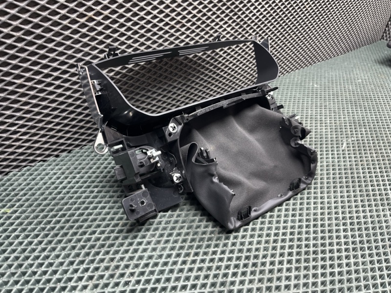 Рамка панели приборов Land Rover Range Rover Sport (L494, 2021г.)