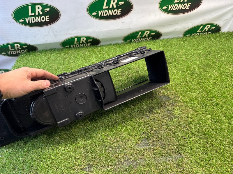 Подстаканник центральный Land Rover Range Rover Sport (L494, 2022г.)