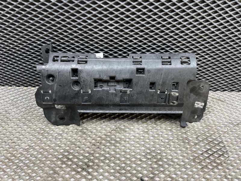 Сенсор открывания багажника Land Rover Range Rover (L405, 2019г.)