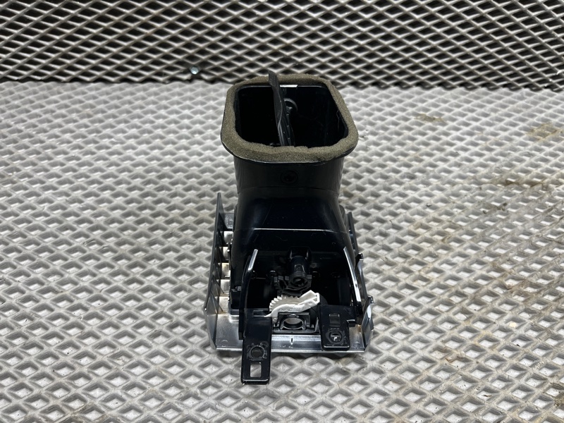 Дефлектор обдува салона центральный Land Rover Range Rover Sport (L320, 2011г.)