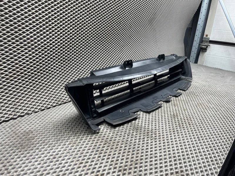 Дефлектор радиатора жалюзи Land Rover Range Rover Sport (L461, 2024г.)