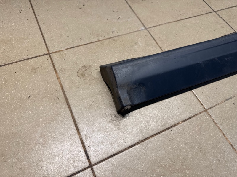 Накладка на порог наружная Land Rover Discovery Sport (L550, 2020г.)