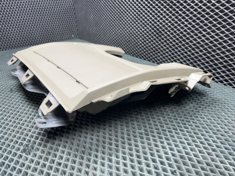 Подушка безопасности в колени Land Rover Discovery Sport (L550, 2016г.)