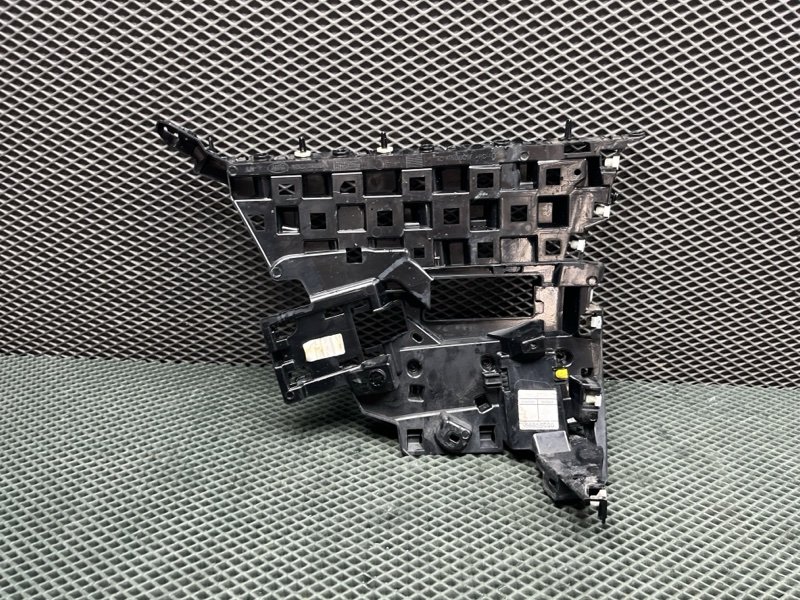 Кронштейн бампера Land Rover Range Rover Sport (L461, 2025г.)