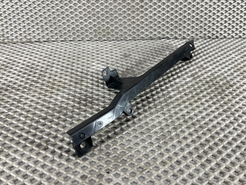 Кронштейн (крепление) Land Rover Range Rover Sport (L461, 2024г.)