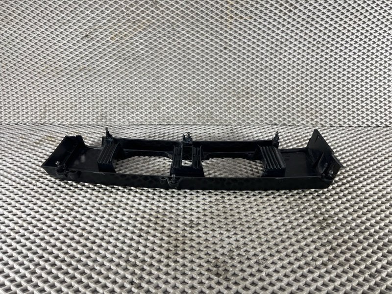 Накладка на фару Land Rover Defender (L663, 2020г.)