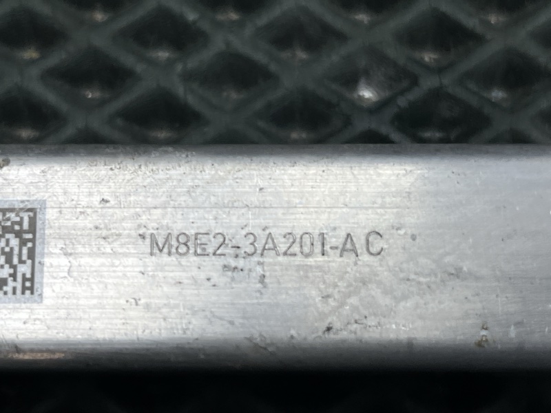 Распорка кузова Land Rover Range Rover Sport (L461, 2025г.)