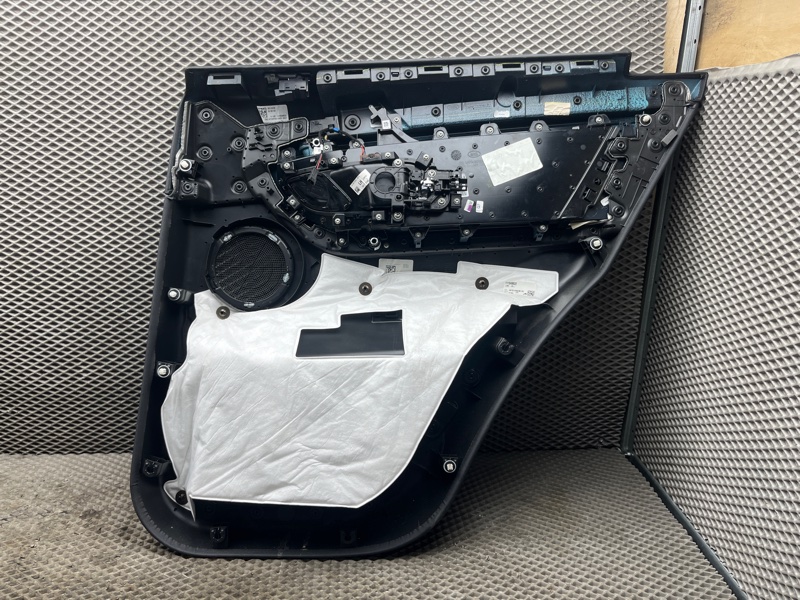 Комплект обивок дверей Land Rover Discovery Sport (L550, 2020г.)