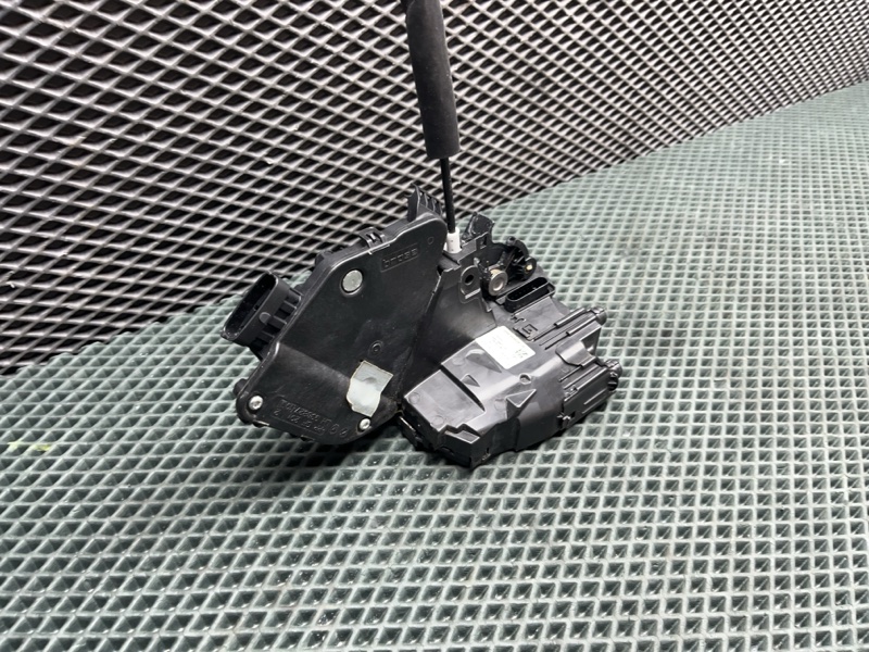Замок двери Land Rover Range Rover Sport (L494, 2021г.)