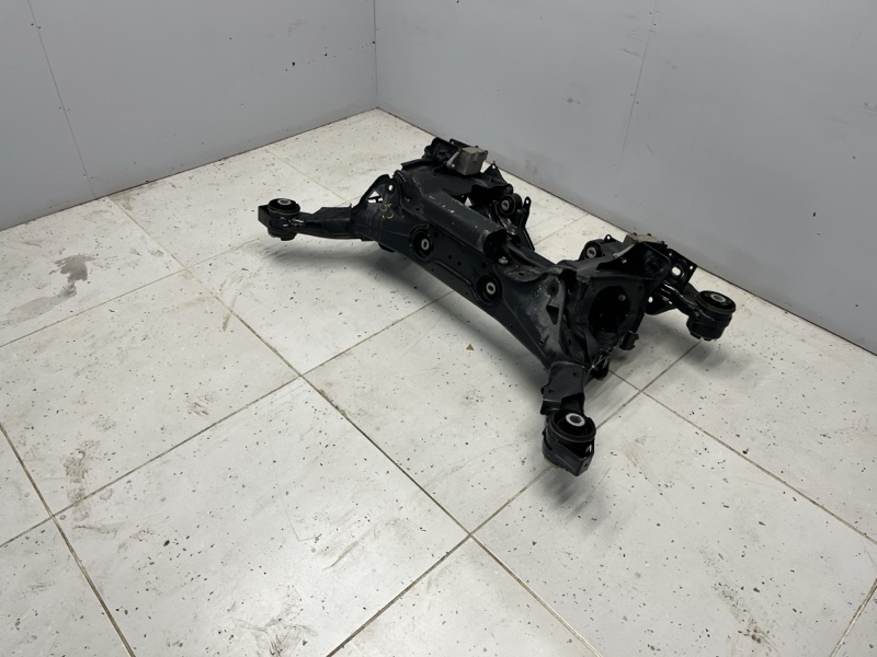 Подрамник Land Rover Discovery Sport (L550, 2018г.)