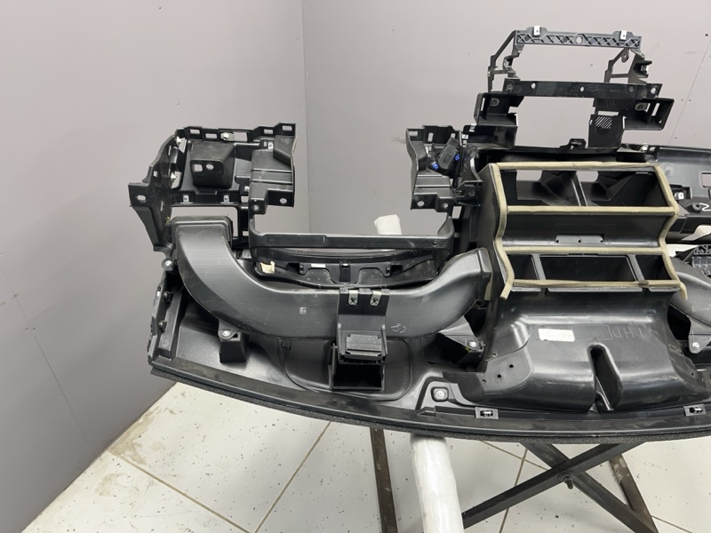 Торпедо Land Rover Discovery Sport (L550, 2016г.)