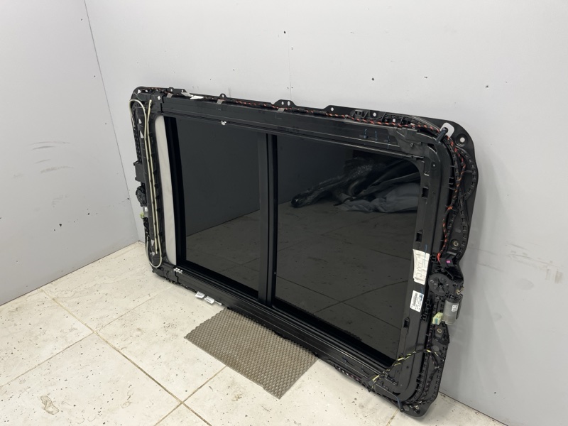 Стекло панорамной крыши Volkswagen Tiguan (MBQ, 2023г.)