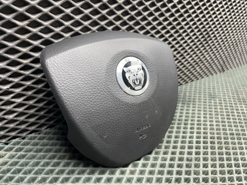 Подушка безопасности в руль Jaguar XF (X250, 2011г.)