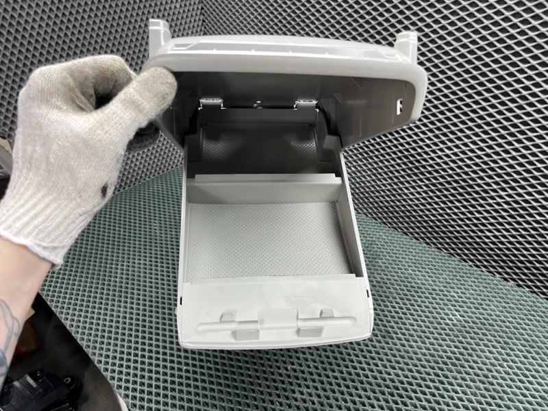Консоль потолочная Volkswagen Tiguan (MK2, 2018г.)