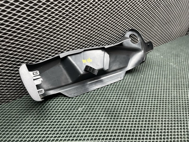 Накладка на сиденье Volkswagen Tiguan (AllSpace, 2022г.)