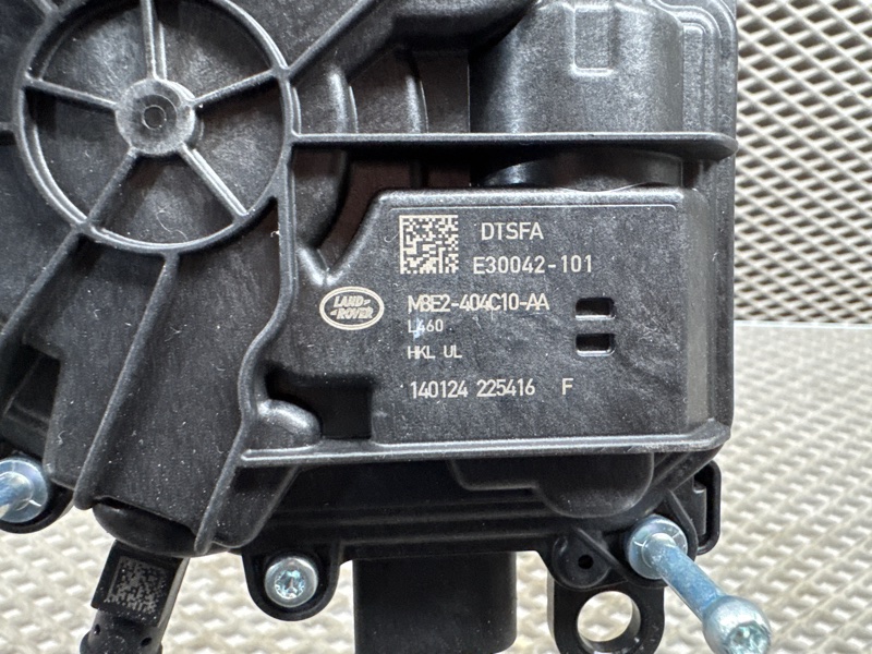 Доводчик двери багажника Land Rover Range Rover Sport (L461, 2024г.)