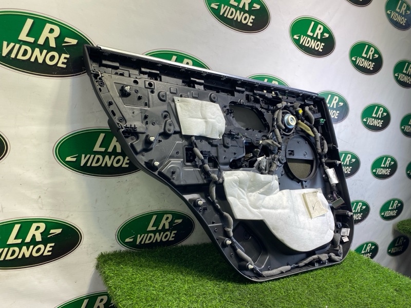 Обшивка двери Range Rover Long (L405, 2018г.)