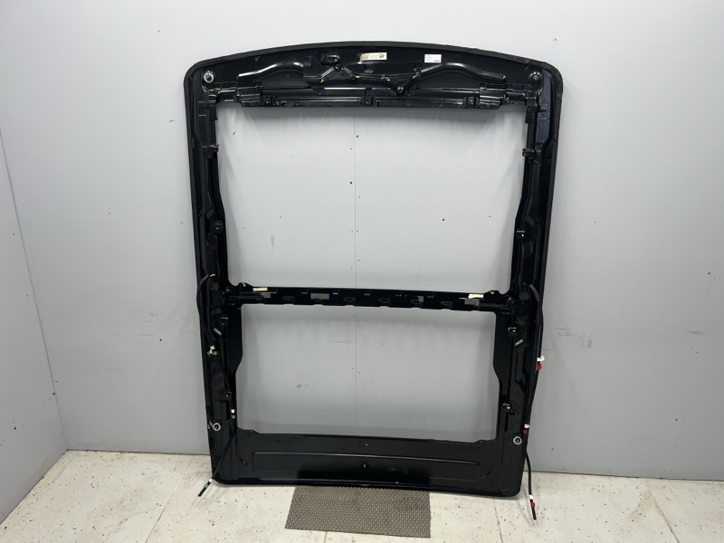 Направляющая шторки панорамы Land Rover Range Rover Sport (L494, 2017г.)