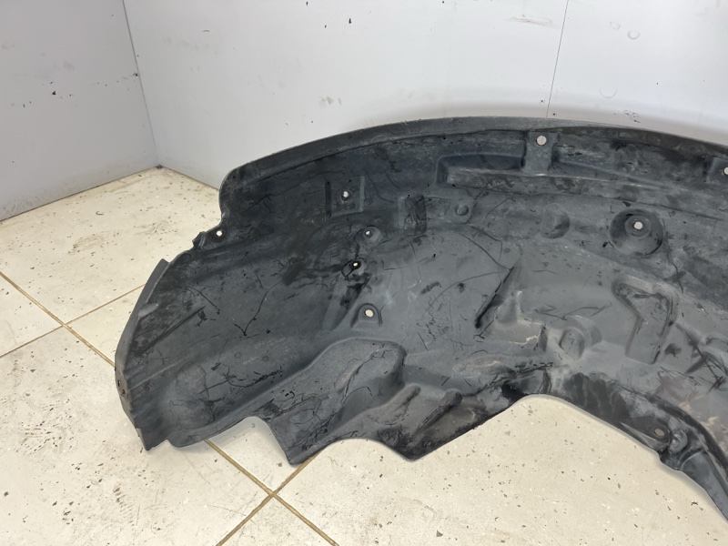 Подкрылок Land Rover Discovery 4 (L319, 2015г.)
