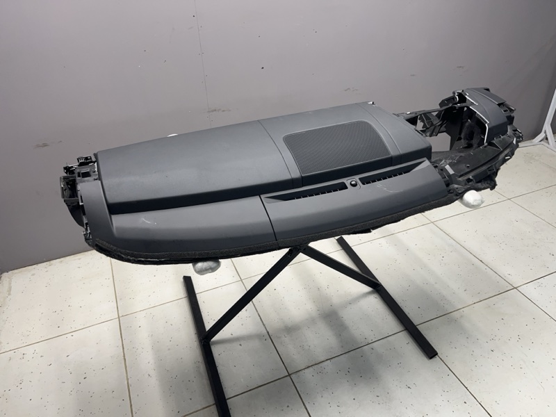 Торпедо Land Rover Range Rover Sport (L494, 2021г.)