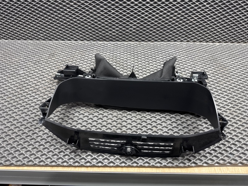Рамка панели приборов Land Rover Range Rover Sport (L494, 2020г.)