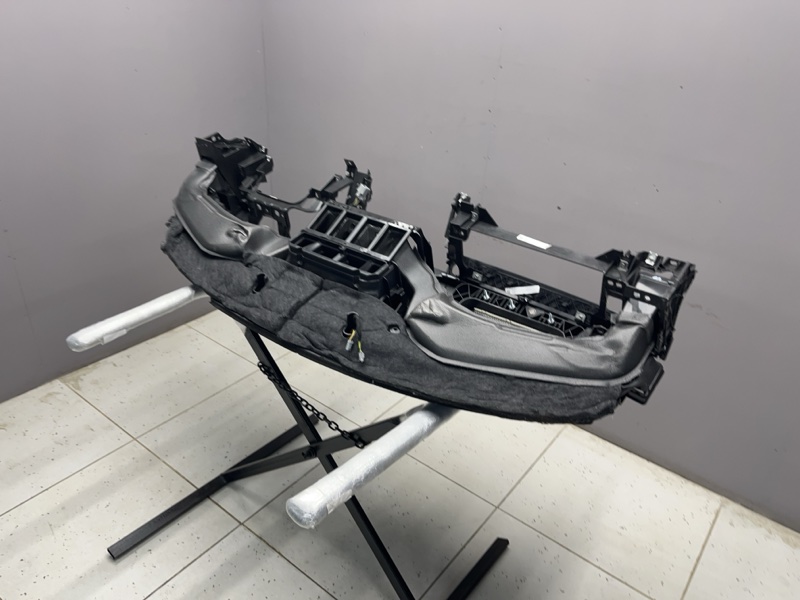 Торпедо Land Rover Range Rover Sport (L494, 2021г.)