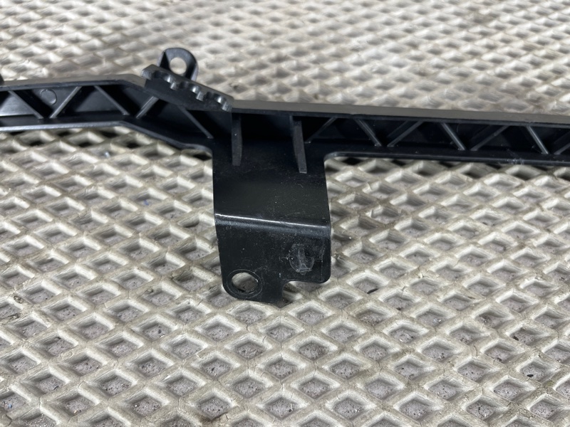 Кронштейн (крепление) Land Rover Range Rover Sport (L461, 2024г.)