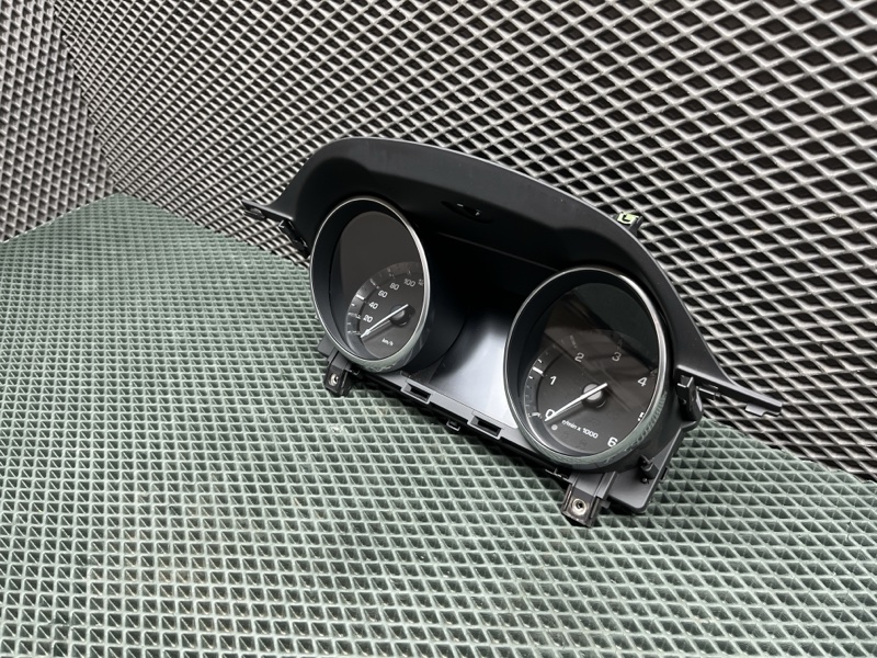 Панель приборов (щиток) Land Rover Discovery Sport (L550, 2016г.)