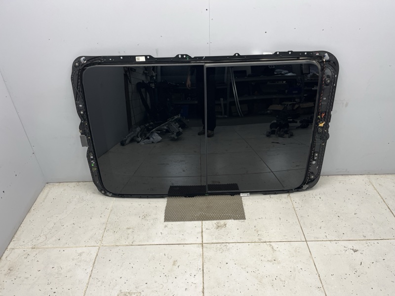 Стекло панорамной крыши Volkswagen Tiguan (MBQ, 2023г.)