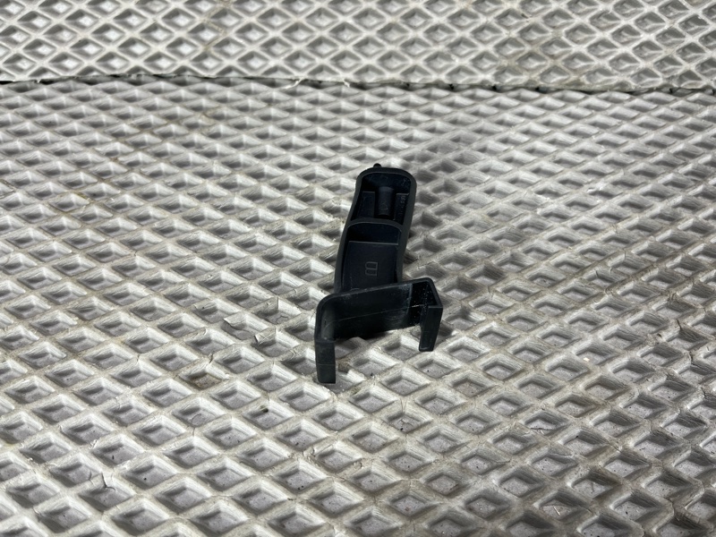 Держатель направляющей стекла Land Rover Range Rover Sport (L461, 2024г.)