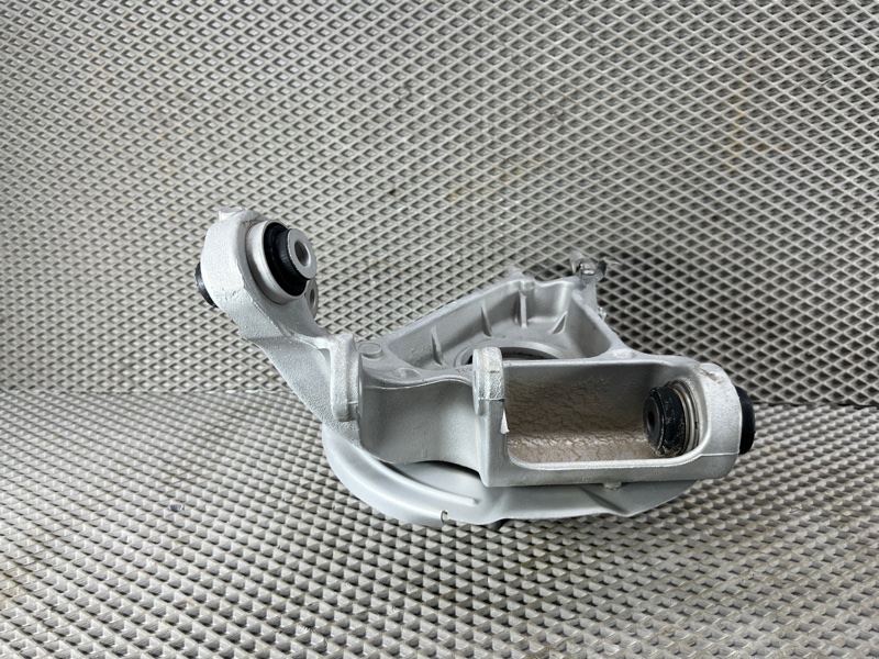 Кулак Land Rover Range Rover Sport (L494, 2018г.)