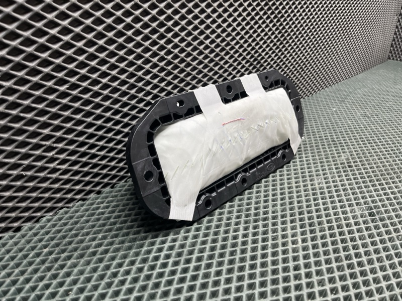 Подушка безопасности Land Rover Range Rover Sport (L461, 2025г.)