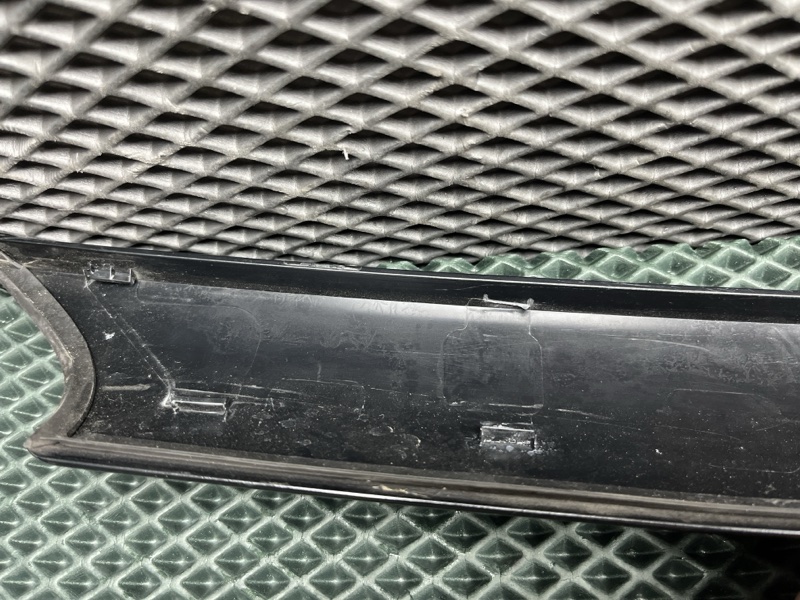 Накладка стойки лобового стекла Land Rover Range Rover Sport (L461, 2025г.)