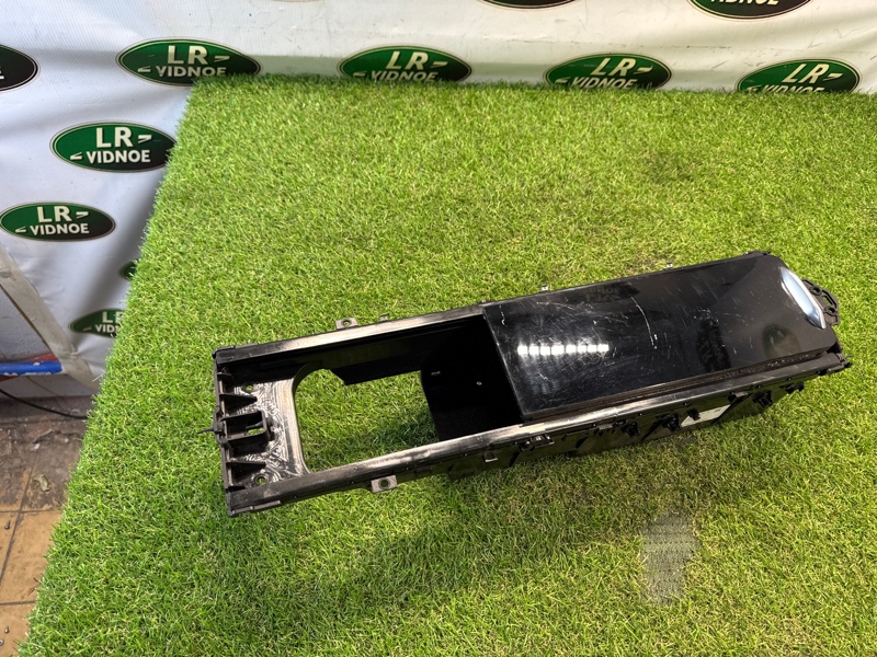 Подстаканник центральный Land Rover Range Rover Sport (L494, 2022г.)