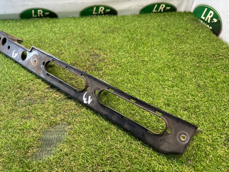 Кронштейн крыла Land Rover Range Rover Sport (L494, 2014г.)