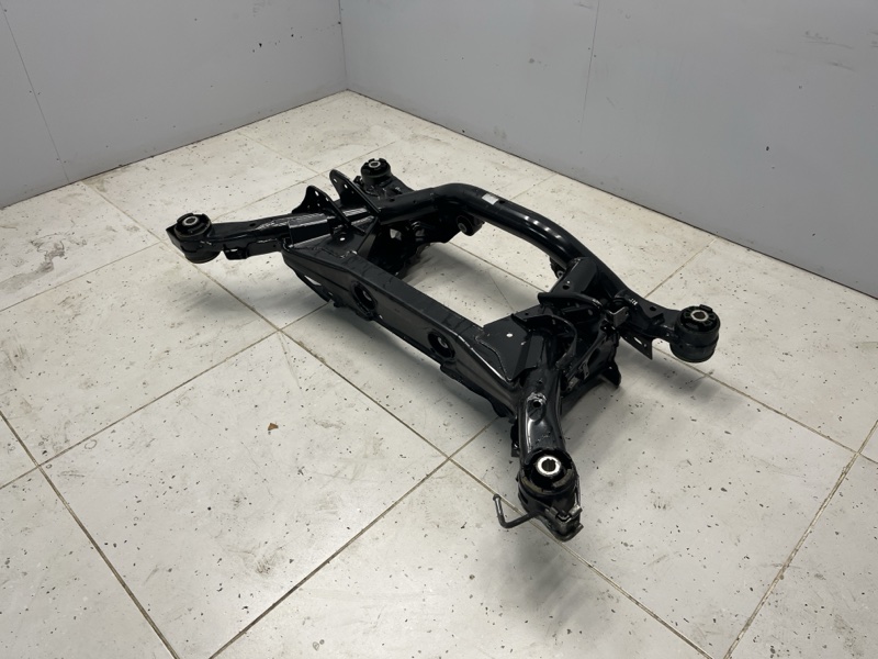 Подрамник Land Rover Discovery Sport (L550, 2016г.)